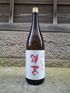 裏口万　純米吟醸　 1.8L